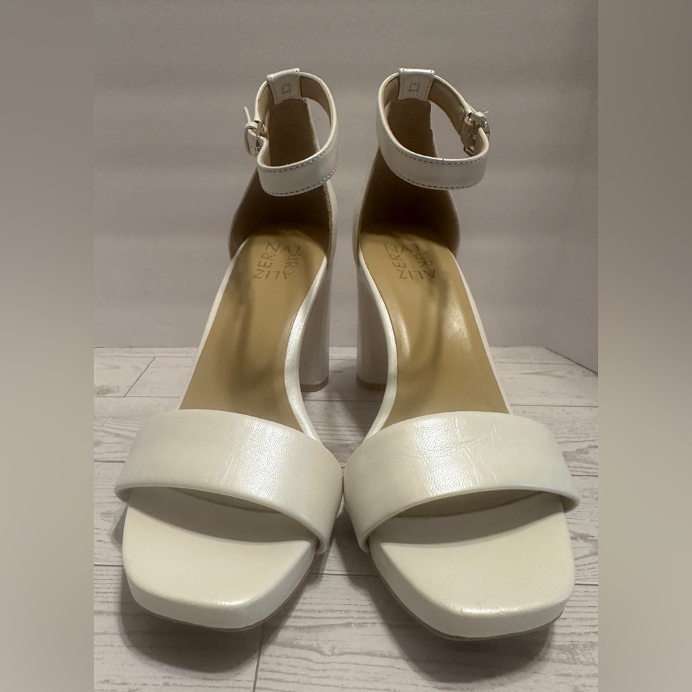 NEW - Naturalizer ‘Joy” Dress Sandal